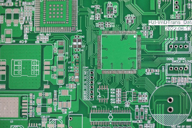 為什么PCB設計多層板多是偶數層?PCB多層板都是偶數層的原因